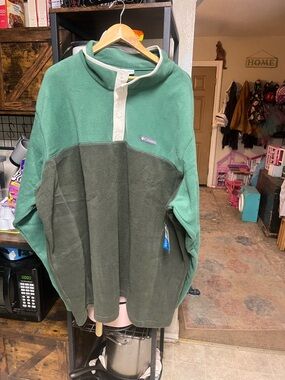Columbia Green Fleece Jacket with Light Gray Trim